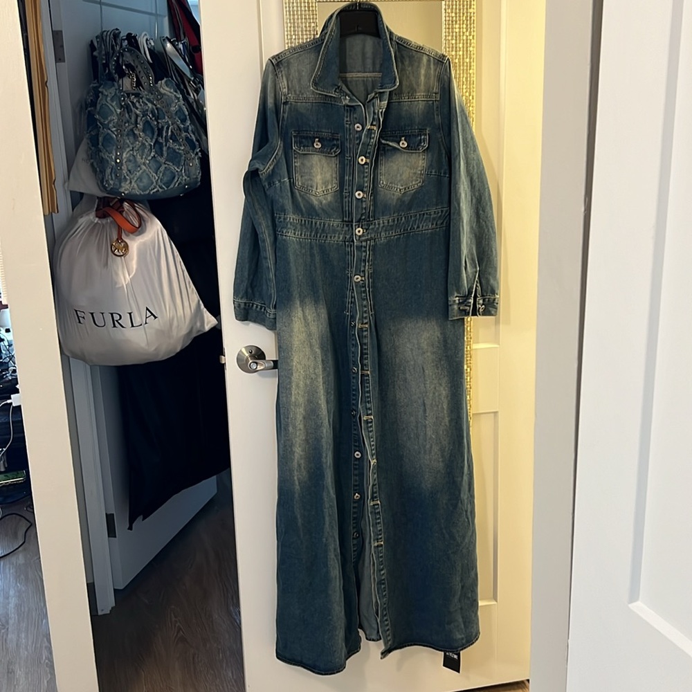 DENIM MAXI DRESS BY STYLEWE… NEW WITH TAGS… 57” LONG…